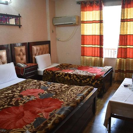 Hotel Regent Rawalpindi Buitenkant foto