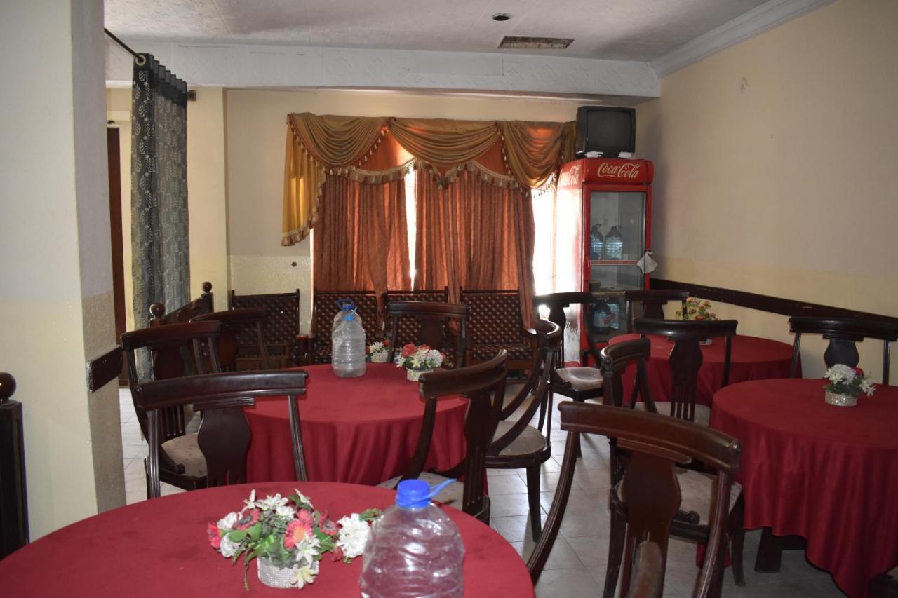 Hotel Regent Rawalpindi Buitenkant foto